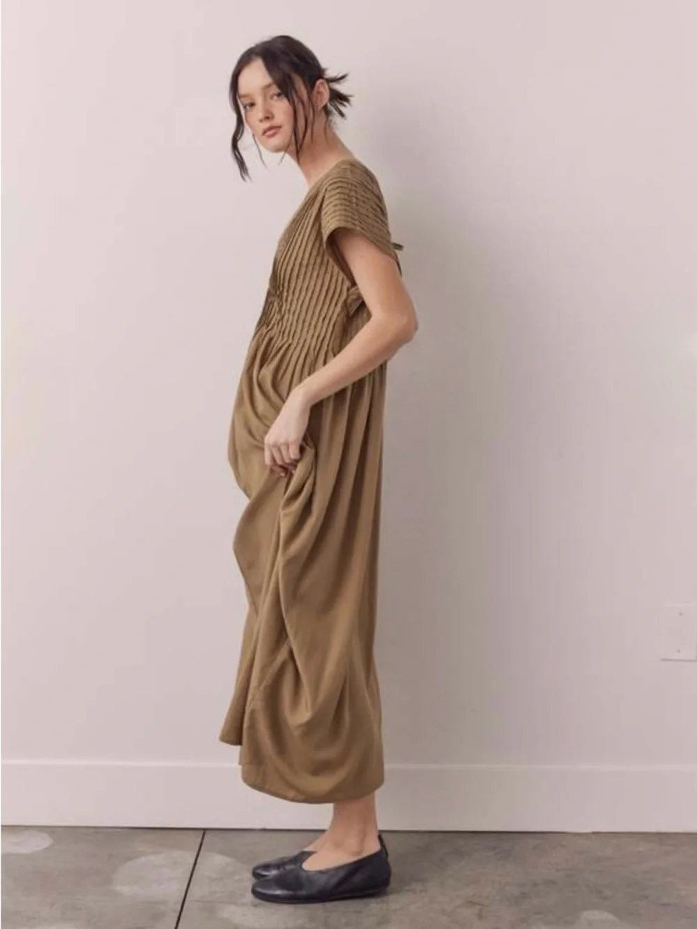 Amente Los Angeles Pin Tucked Midi Dress - Picture 8 of 12